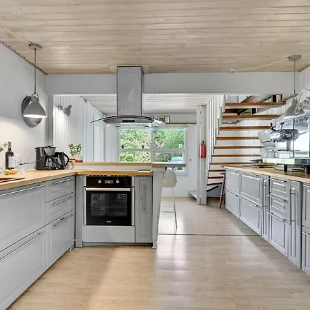 Holiday home Gorgeous In With House A Panoramic View